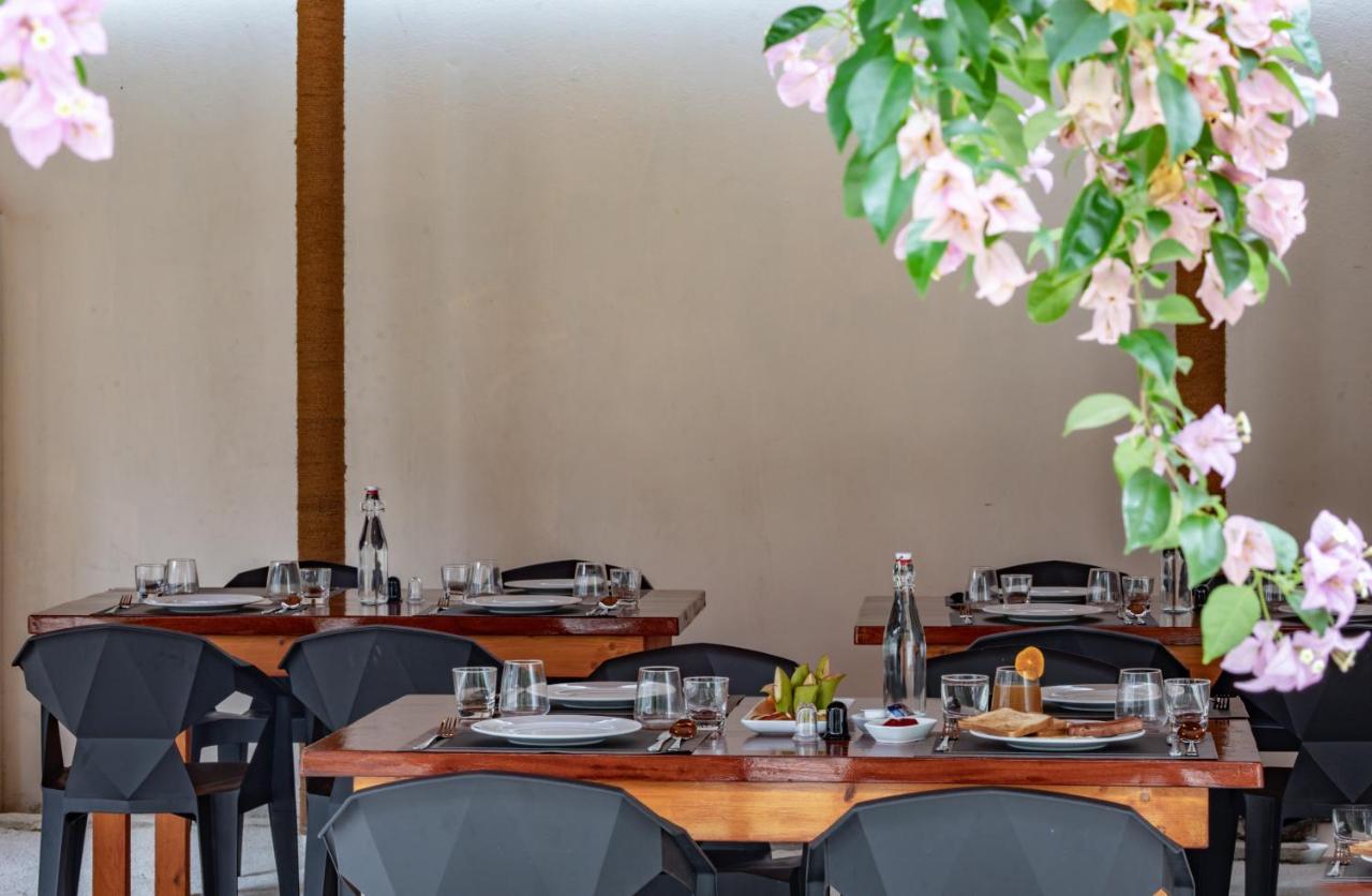 Sunny Breeze View Hotell Hangnaameedhoo Eksteriør bilde