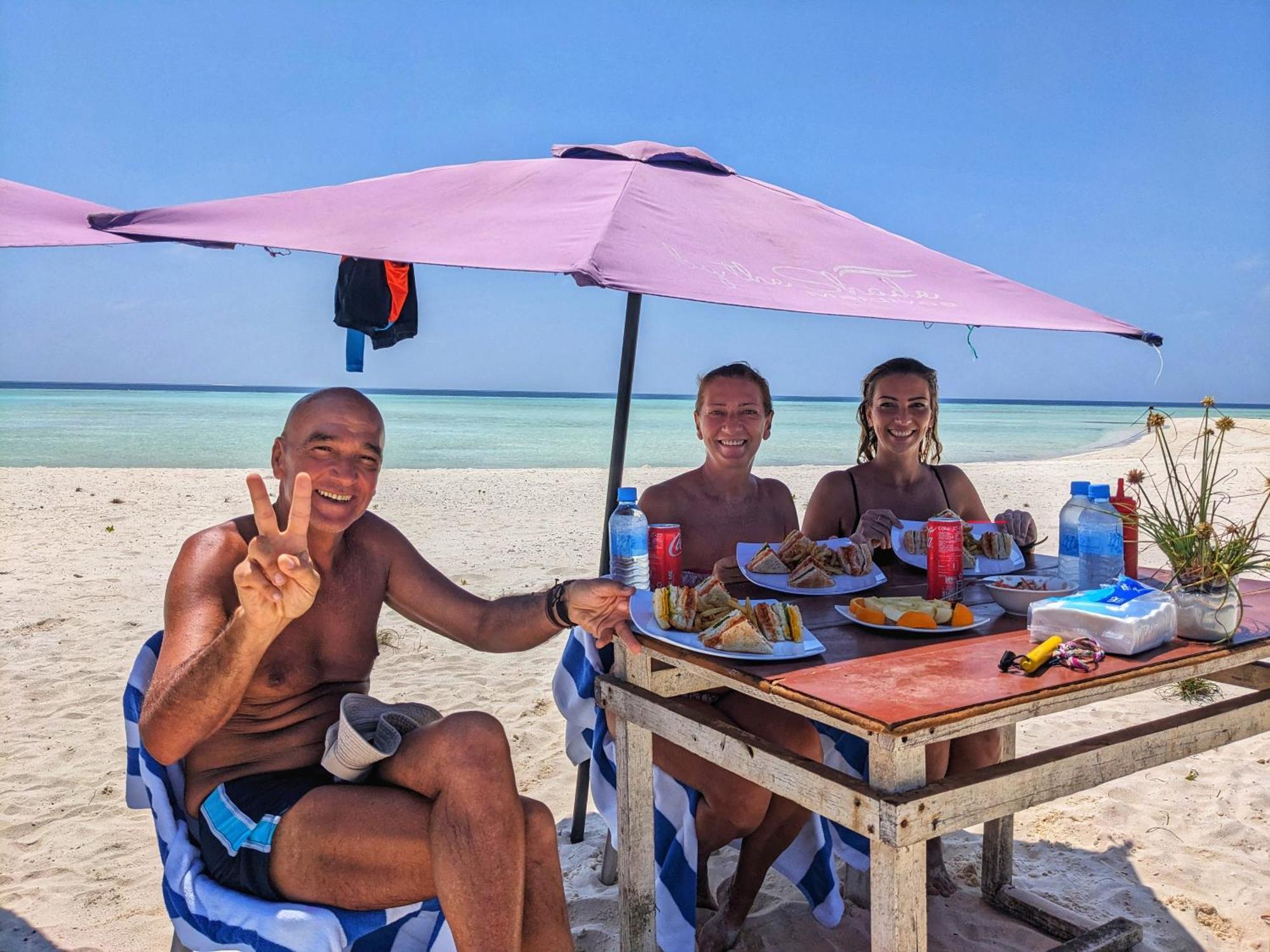Sunny Breeze View Hotell Hangnaameedhoo Eksteriør bilde