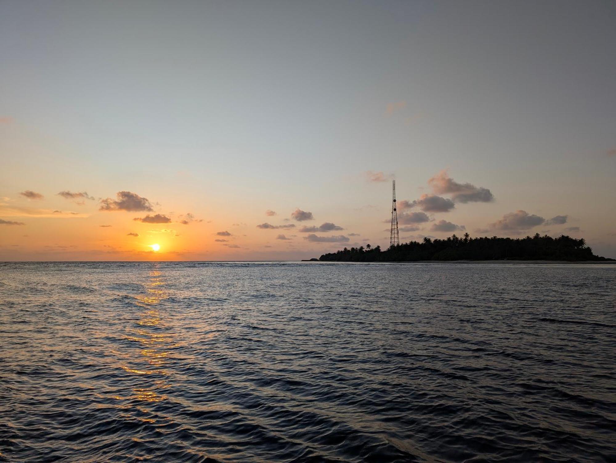 Sunny Breeze View Hotell Hangnaameedhoo Eksteriør bilde